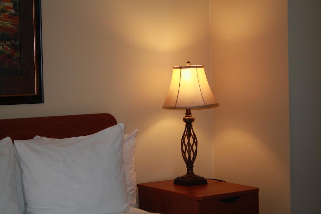 University Of Alberta - Hotel เอดมันตัน ภายนอก รูปภาพ