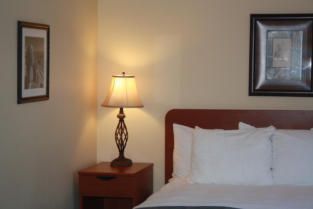 University Of Alberta - Hotel เอดมันตัน ภายนอก รูปภาพ