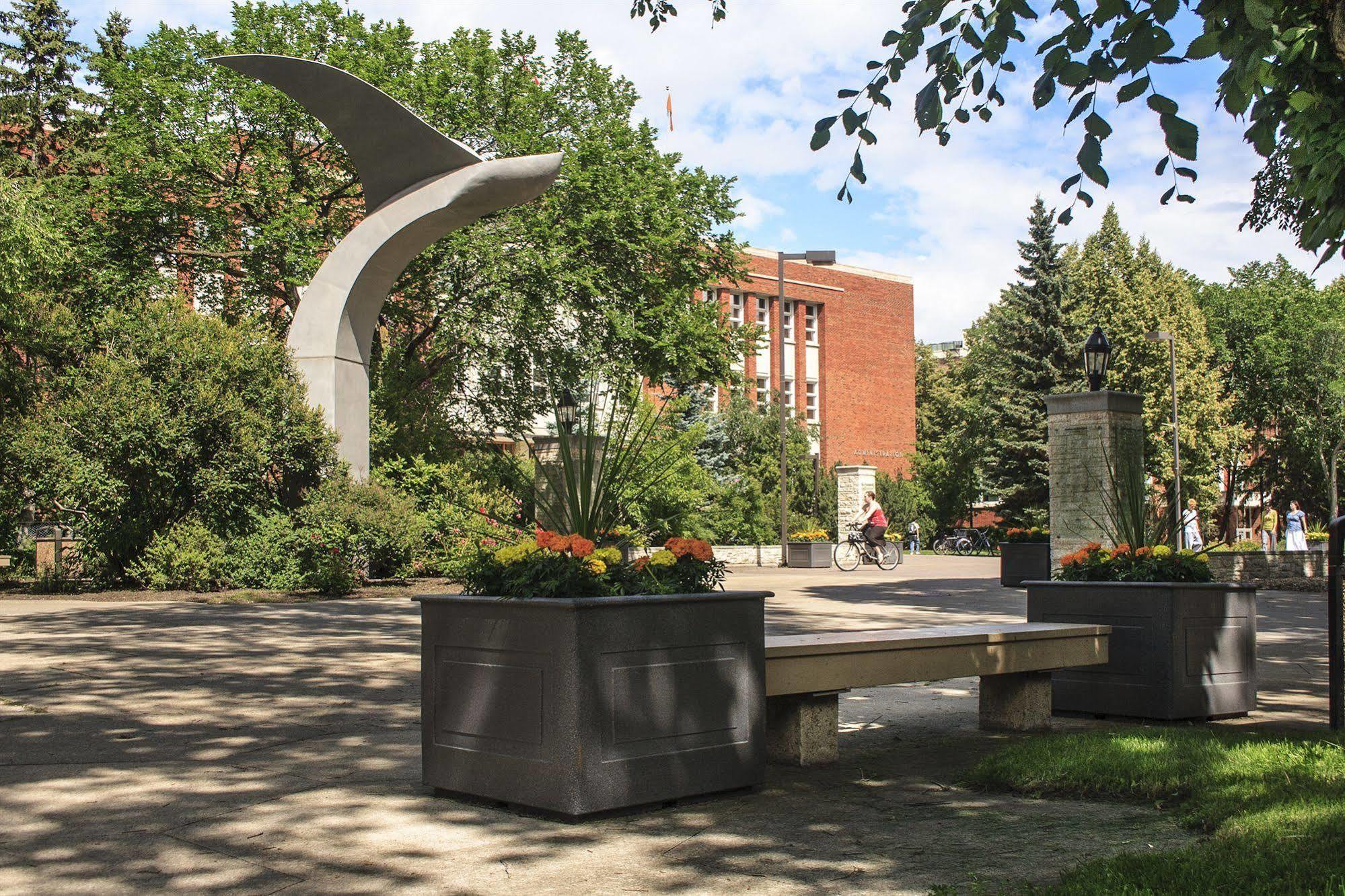 University Of Alberta - Hotel เอดมันตัน ภายนอก รูปภาพ